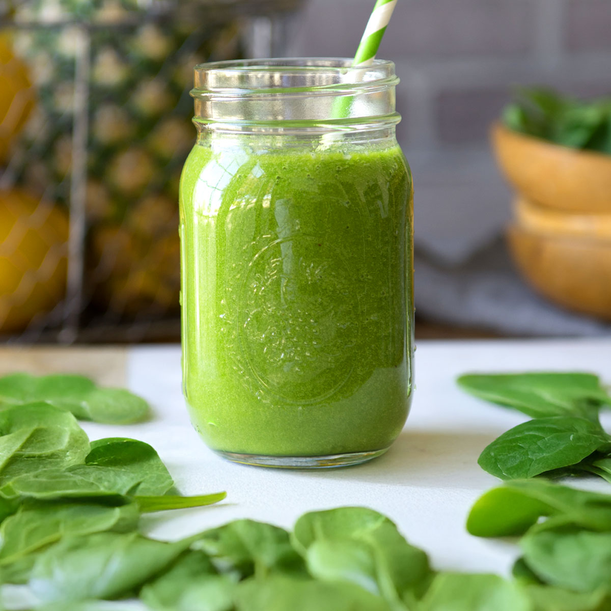 Boost Your Mornings: Easy Tropical Green Smoothie for Beginners