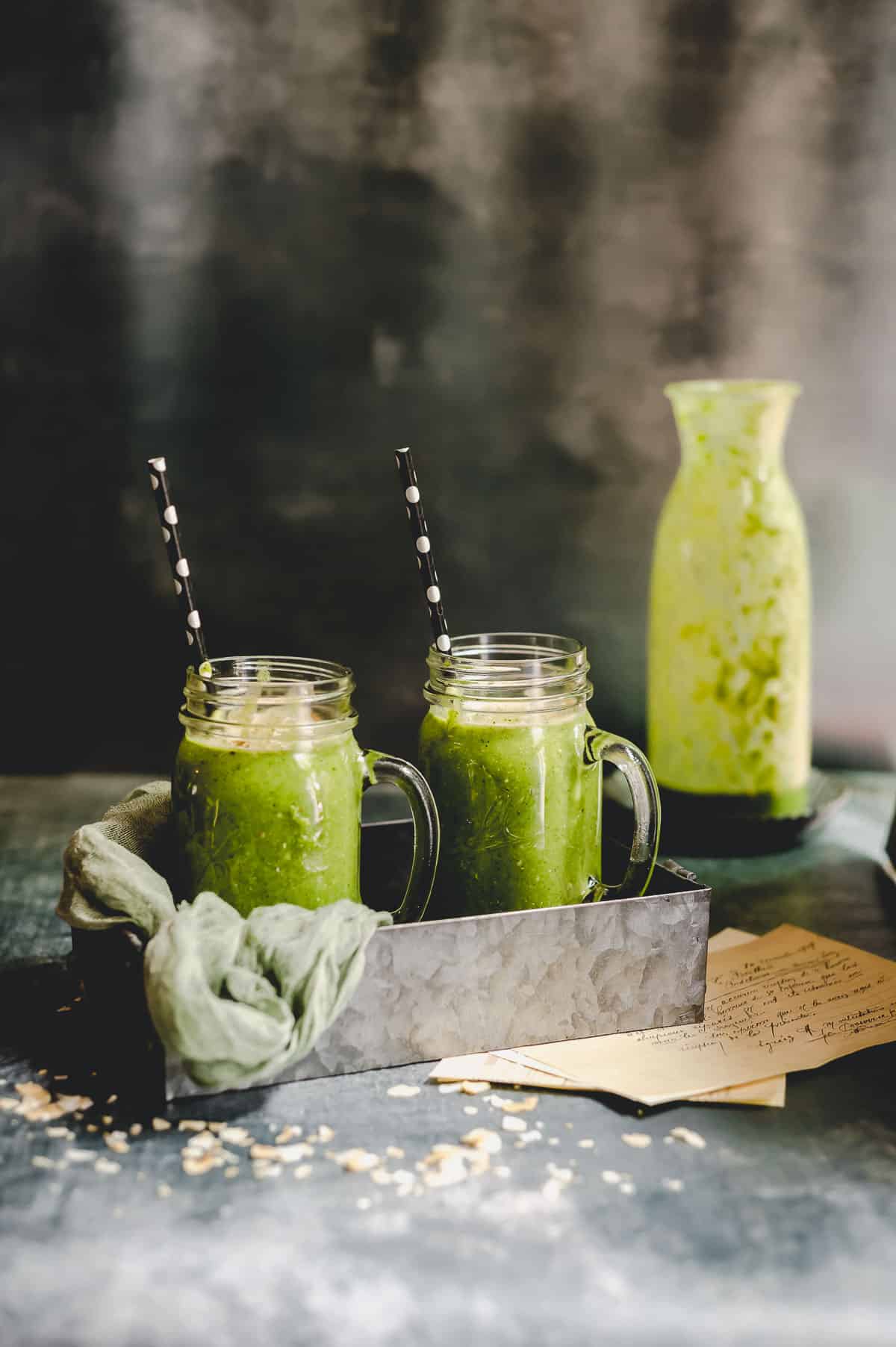 Tropical Green Smoothie: Meal Prep for Nutritious Breakfasts